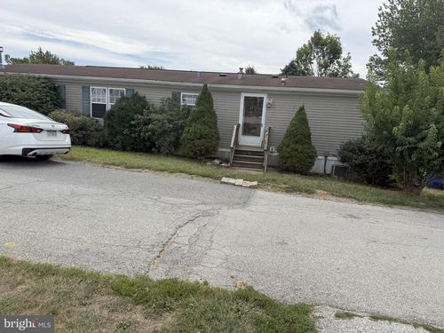 110 Erica Cir, HONEY BROOK, PA, 19344-8679 | Card Image