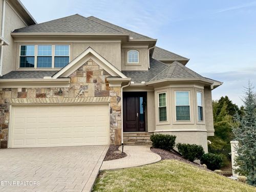 1026 Spy Glass Way, Knoxville, TN, 37922-5269 | Card Image