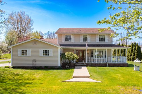 9265 Meisner Rd, Casco, MI, 48064-3011 | Card Image