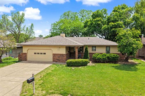2436 Village Ln, Salina, KS, 67401-3739 | Card Image