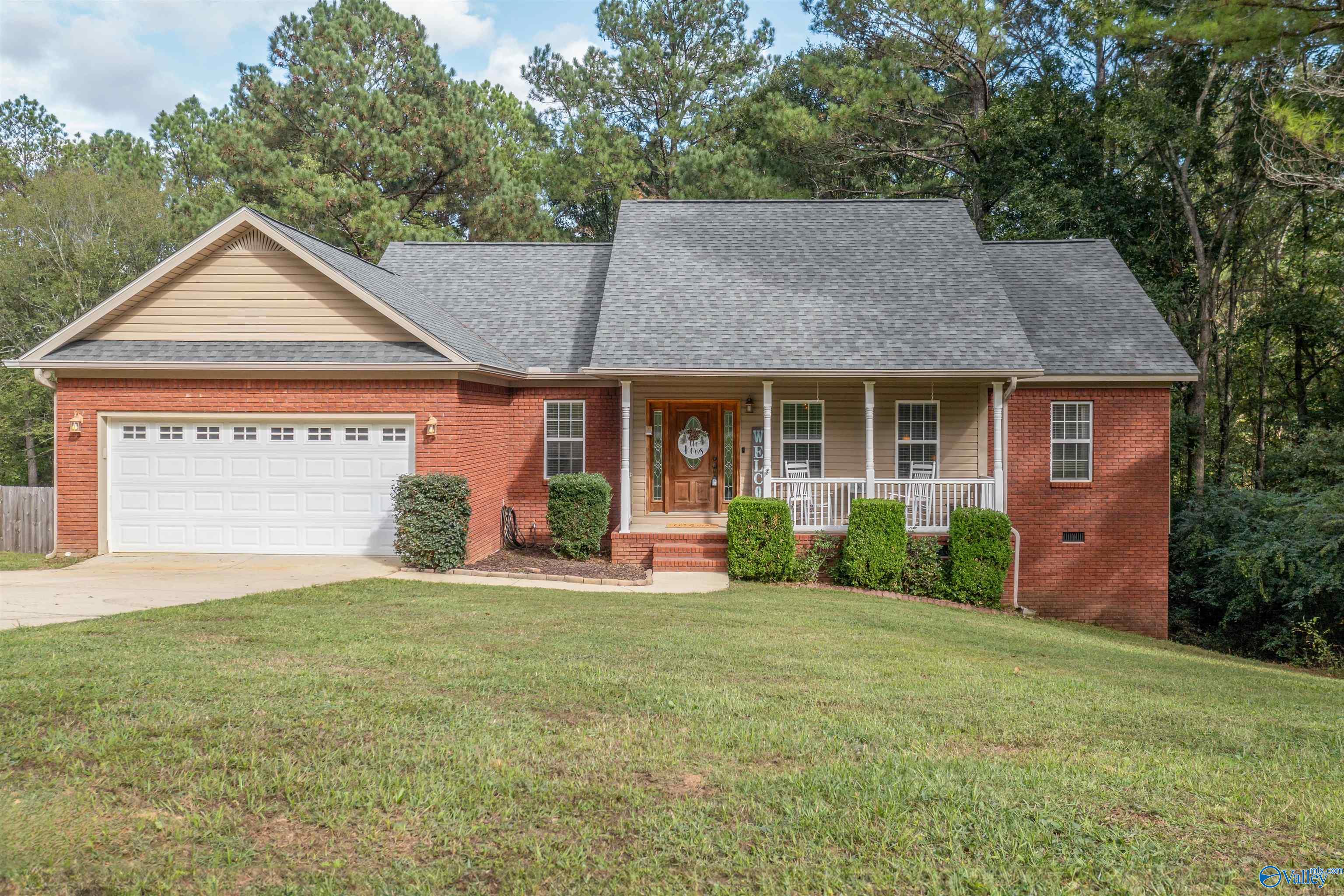 Berkley Hills Dr, Gadsden, AL 35907