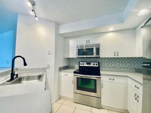 1826-3310 Pinewalk Dr N, Margate, FL, 33063-7876 | Card Image