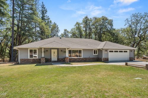 2749 Jumpoff Joe Creek Road, Grants Pass, OR, 97526 | Card Image