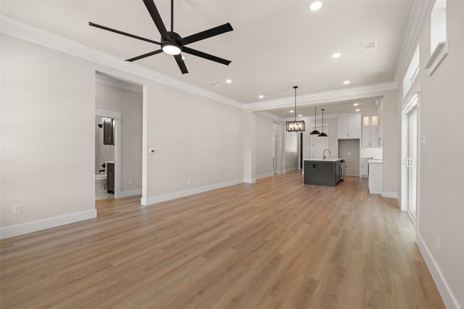 912 Tree Dr, House other with 3 bedrooms, 2 bathrooms and null parking in Granbury TX | Image 11