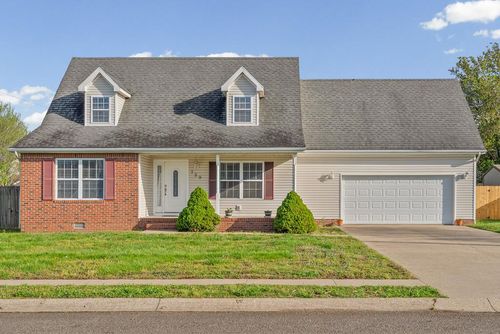 739 Claw Ct, Hopkinsville, KY, 42240-8737 | Card Image