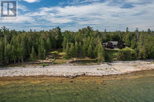 3722 Hamilton Crt, Hilton Beach, ON, P0R1G0 | Card Image