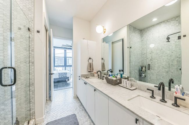 APT-609 - 800 Embassy Dr, Condo with 2 bedrooms, 3 bathrooms and 2 parking in Austin TX | Image 15