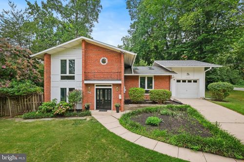 9528 Starmont Rd, BETHESDA, MD, 20817-2345 | Card Image