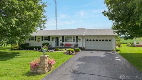 9366 Sandra Dr, New Paris, OH, 45347-9217 | Card Image