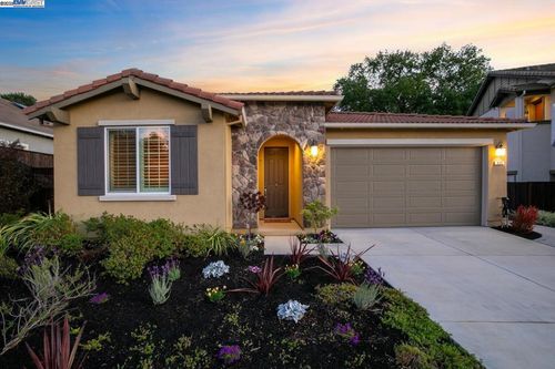 505 Tananger Heights Ct, Pleasant Hill, CA, 94523-2192 | Card Image