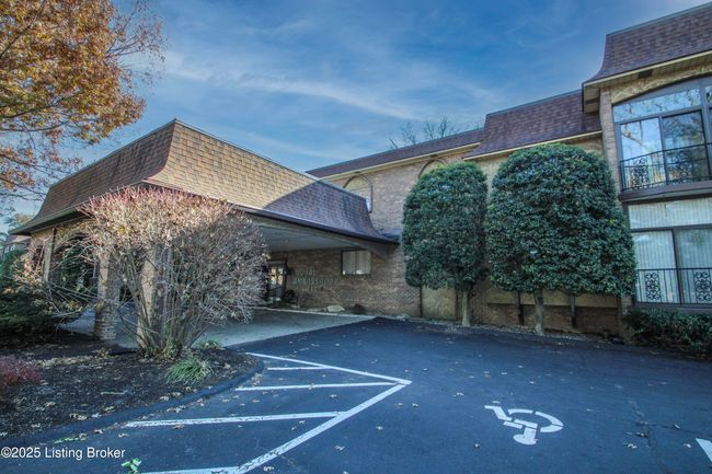 203 - 1600 Gardiner Ln, Condo with 2 bedrooms, 2 bathrooms and null parking in Louisville KY | Image 31