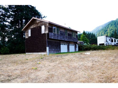 815 E Ave, Powers, OR, 97466-9637 | Card Image