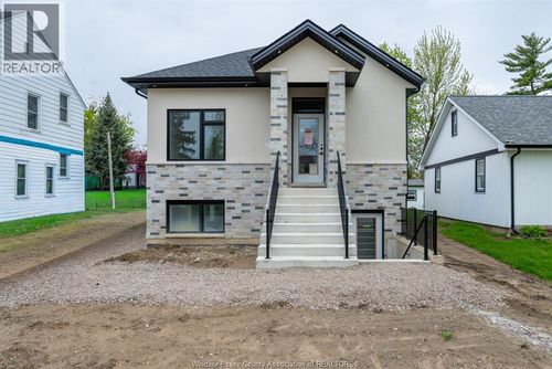 2-2451 Westminster Blvd, Windsor, ON, N8T1X9 | Card Image