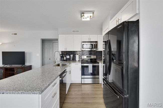 Kitchen | Image 10