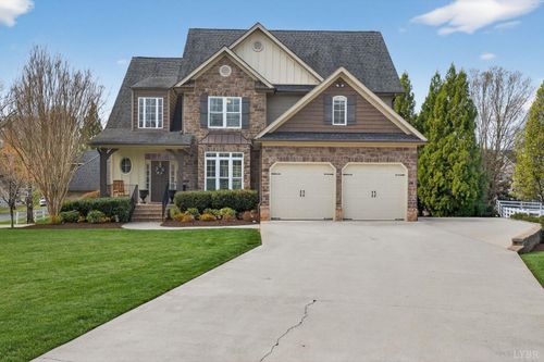 101 Mckenna Cir, Lynchburg, VA, 24503-1742 | Card Image