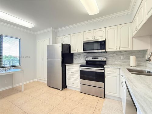 apt-508-2206 S Cypress Bend Dr, Pompano Beach, FL, 33069-4437 | Card Image
