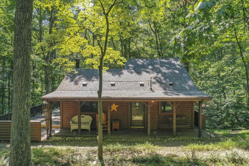 12817 Trillium Way, Rockbridge, OH, 43149-6525 | Card Image