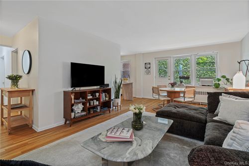 2ds-110 Draper Ln, Dobbs Ferry, NY, 10522-1011 | Card Image