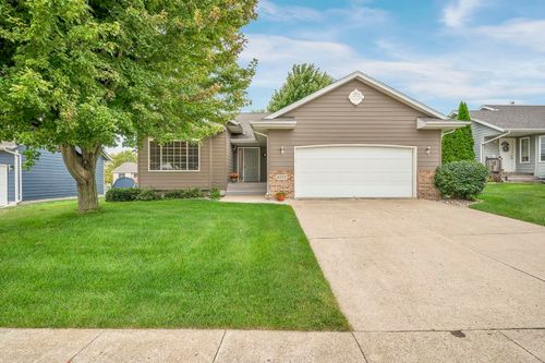 3722 Ithaca Ave, Spirit Lake, IA, 51360-2043 | Card Image