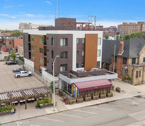 401-438 Selden St, Detroit, MI, 48201-1793 | Card Image
