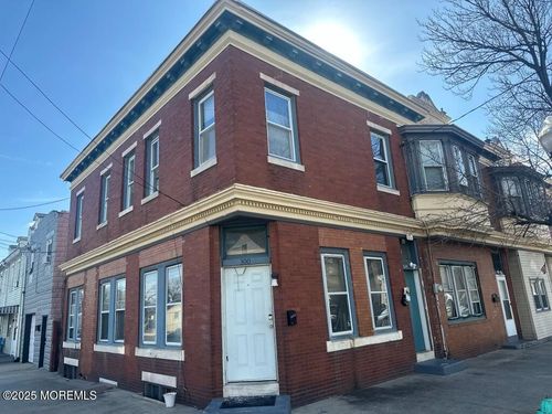 230 N Burlington St, Gloucester City, NJ, 08030-1411 | Card Image