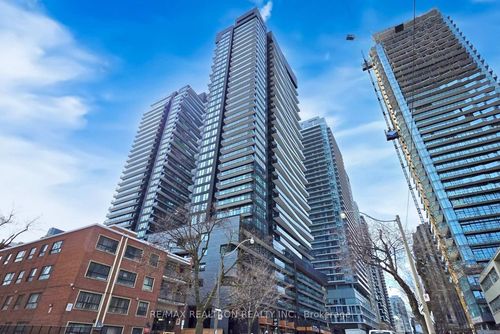 2001-117 Broadway Ave, Toronto, ON, M4P1V3 | Card Image