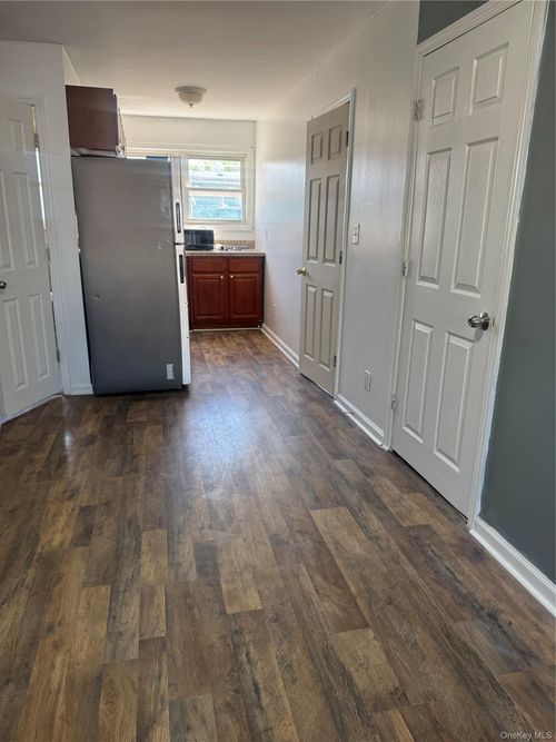 360 Beach 88th St, Rockaway Beach, NY, 11693-1421 | Card Image