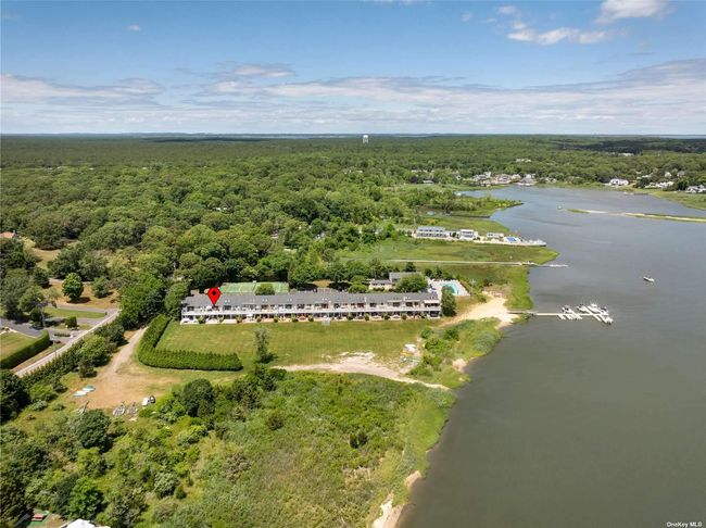16 - 61 W Tiana Rd, Home with 2 bedrooms, 1 bathrooms and 1 parking in Hampton Bays NY | Image 4