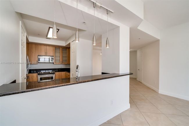 APT-305 - 2633 Ne 14 Th Ave, Condo with 2 bedrooms, 2 bathrooms and null parking in Wilton Manors FL | Image 37