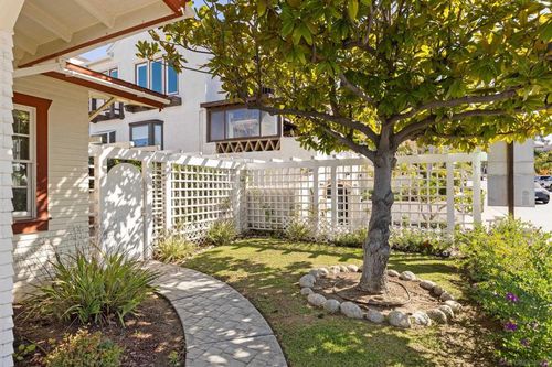2544 Juan St, San Diego, CA, 92110-2806 | Card Image