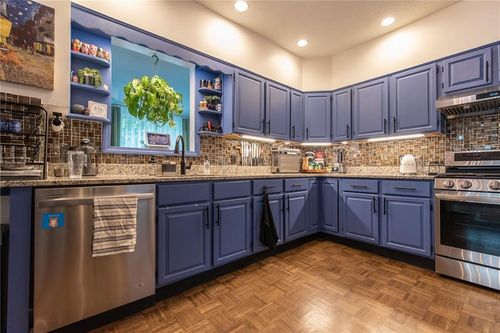 35 Wrentham Road, Worcester, MA, 01602 | Card Image