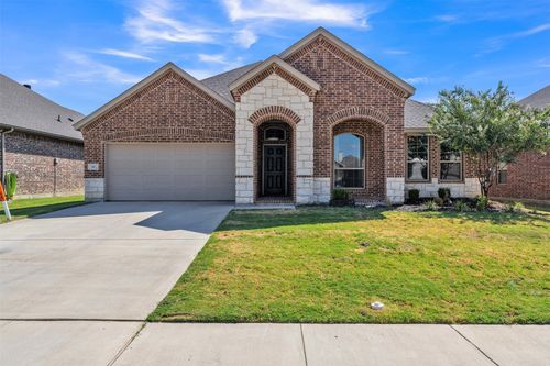 112 Constitution Dr, Joshua, TX, 76058-4657 | Card Image