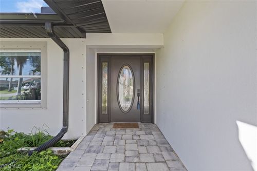 2232 Se 27th St, Cape Coral, FL, 33904-3326 | Card Image