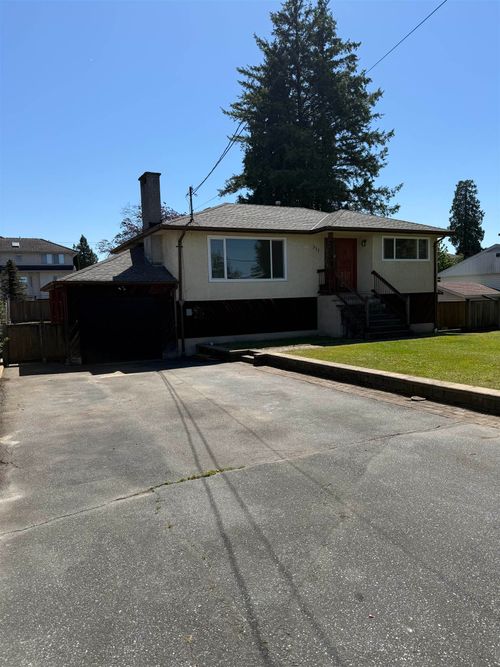 311 Leroy St, Coquitlam, BC, V3K5K5 | Card Image