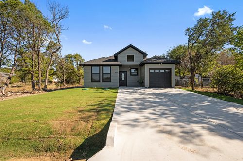 933 Nacogdoches River Dr, Granbury, TX, 76048-5854 | Card Image