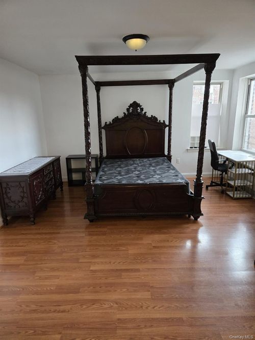 6g-64-35 Yellowstone Blvd. 64-35 Yellowstone Blvd 6g, New York, NY, 11375 | Card Image
