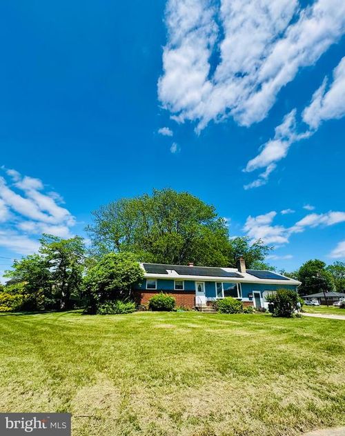 1 Lamont Rd, BURLINGTON, NJ, 08016-2959 | Card Image