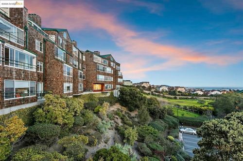 apt-303-1301 Quarry Ct, Richmond, CA, 94801-4154 | Card Image