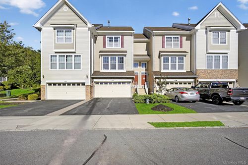 1004 Hawthorn Way, New Windsor, NY, 12553-4751 | Card Image