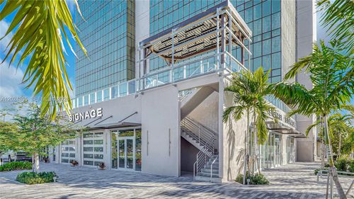 1909 Tyler St, Hollywood, FL, 33020-4527 | Card Image