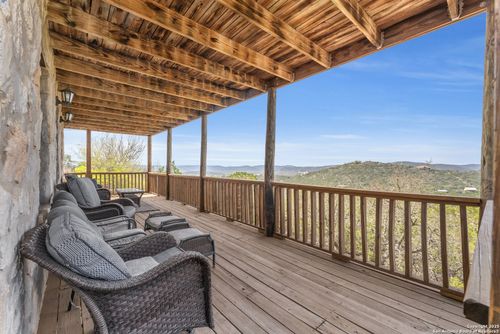 523 Cat Claw Mountain Rd, Concan, TX, 78838 | Card Image