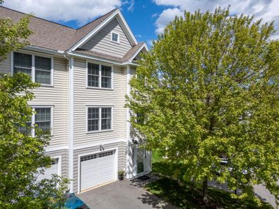 51 Hartshorn Way, Condo with 2 bedrooms, 1 bathrooms and null parking in Manchester NH | Image 2