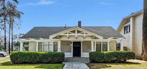 839 French St, Santa Ana, CA, 92701-3717 | Card Image