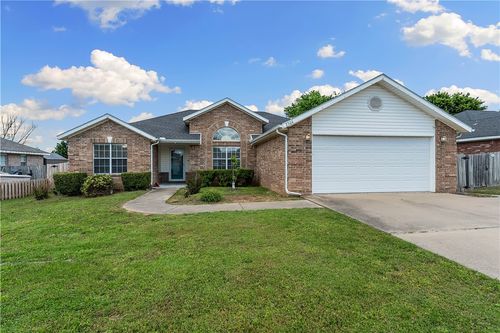 2304 Sw 17th St, Bentonville, AR, 72713-9517 | Card Image