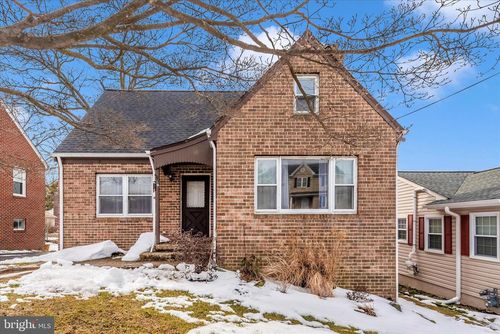 34 W George St, Westminster, MD, 21157-4979 | Card Image