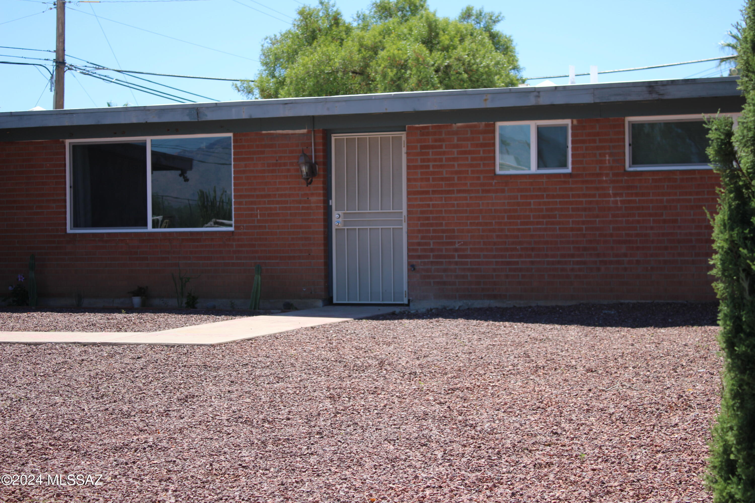 27th St, Tucson, AZ 85710