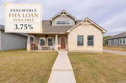 752 Crestview, Floresville, TX, 78114-1653 | Card Image