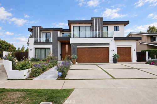 adu-9984 Petunia Avenue, Fountain Valley, CA, 92708 | Card Image