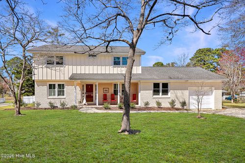 3208 Country Club Rd, Morehead City, NC, 28557-6110 | Card Image