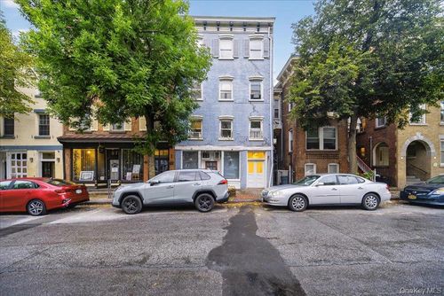 89 Liberty St, Newburgh, NY, 12550-5689 | Card Image